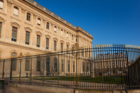 巴黎卢浮宫博物馆