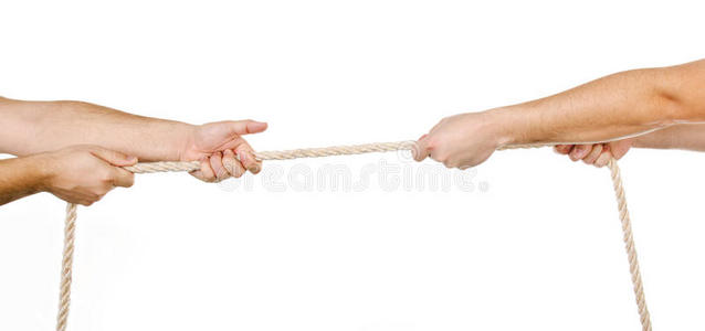 拉一根绳子与 word 的目标一群年轻人在拉绳子男人和女人用力拉绳子3d