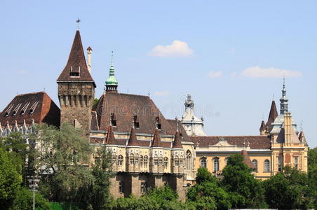 布达佩斯的瓦杰达胡尼亚德城堡