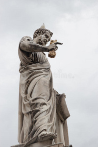 圣彼得雕像