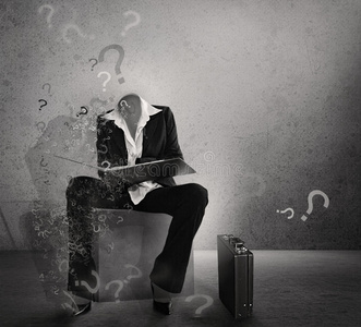 revoliuzione犹豫海报.看不见的学生.照片