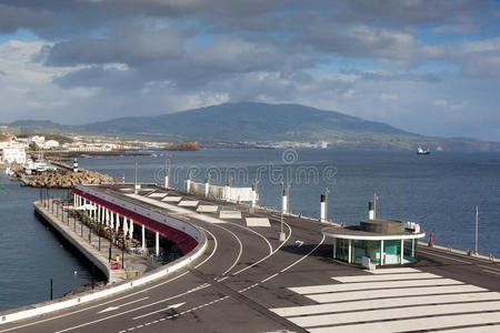 从ponta delgada marina看圣米格尔岛