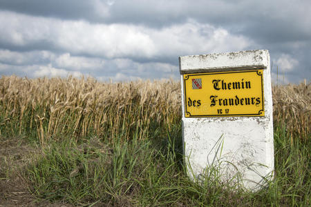 frenchflanders在比利时和法国的边界照片