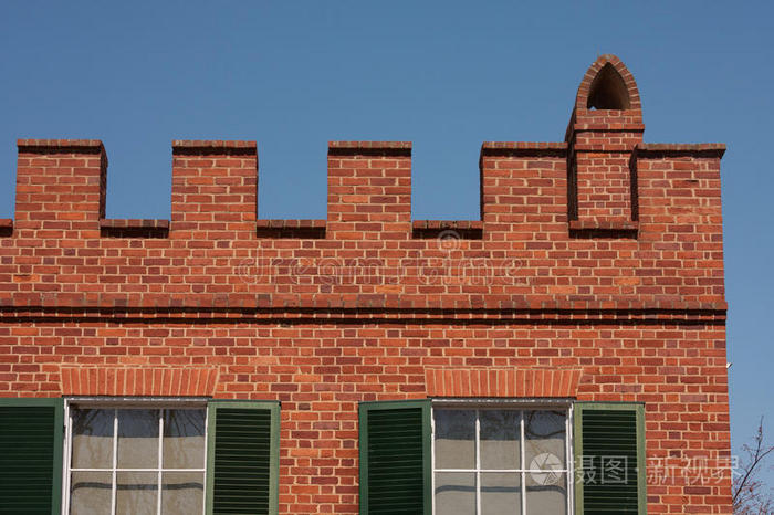 砖房女儿墙