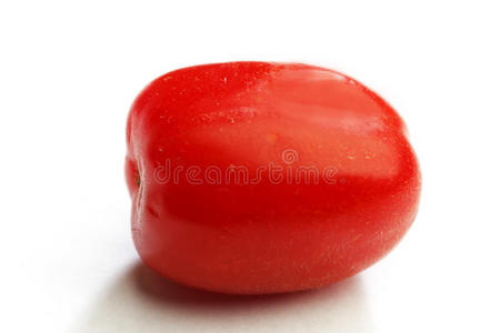 一个樱桃番茄
