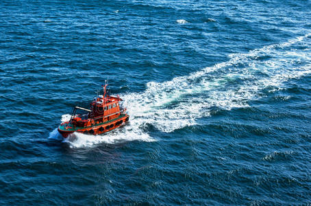 领航船图片