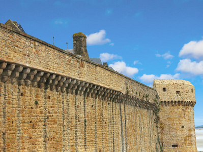 堡垒墙圣米歇尔山修道院。
