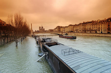 巴黎塞纳河洪水