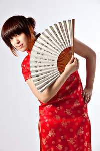 穿传统旗袍的中国模特
