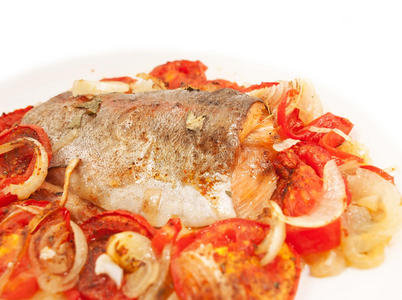 地中海菜谱番茄洋葱焗鳟鱼图片
