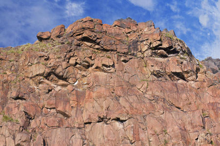 不齐参差不齐的岩石照片