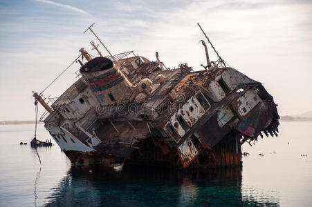 沉船照片