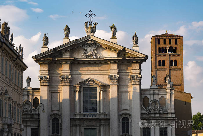曼图亚大教堂，意大利伦巴第大区
