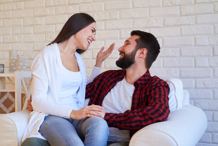 严重的沟通图片