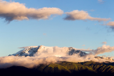 厄瓜多尔洛杉矶 Altares 火山