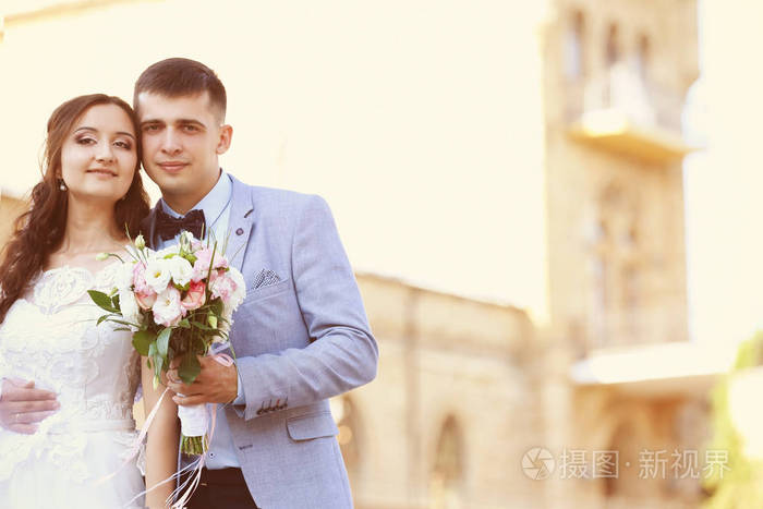 婚礼上煽情话新郎_婚礼感恩爸妈的诗句_天才宝宝全能妈味下载总裁爹
