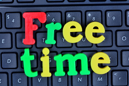 个 在电脑键盘上的空闲时间的话 相似素材图片