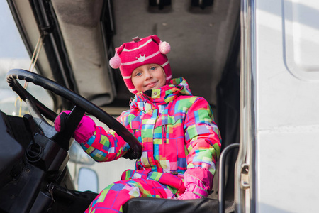 在劳动中的女人图片