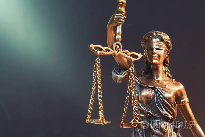 那位女士正义女神像