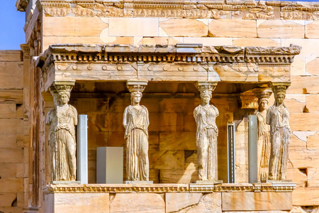 神殿氏雅典卫城的门廊 Caryatids 遗址寺