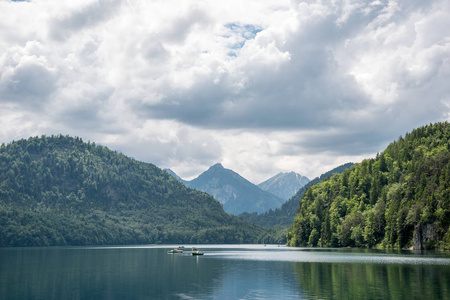 Alpsee 湖，附近旧天鹅堡，德国巴伐利亚州