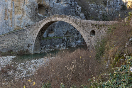 Kokkori 或 Noutsos 大桥, 条与布莱德山脉, Zagori, 伊庇, 希腊的惊人景观