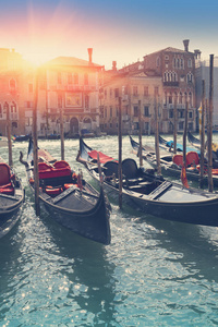 运河与吊船, 威尼斯, 意大利。复古有效