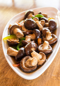 泰国素食食品香菇蘑菇酱图片
