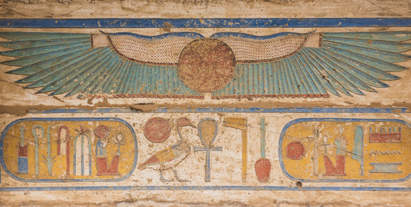 埃及象形文字庙墙上