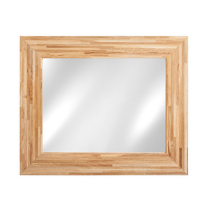 镜子在木制框架上白色孤立