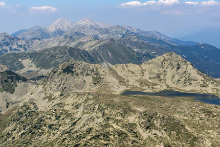 来自保加利亚 Pirin 山 Kamenitsa 峰的惊人景观