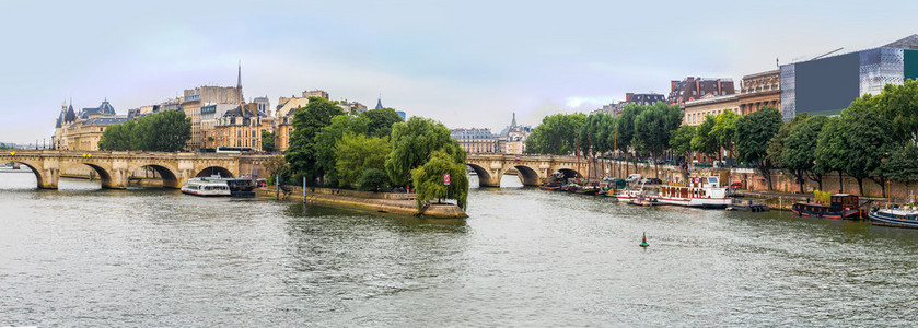 塞纳河和巴黎圣母院