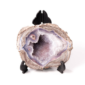 切割抛光 Geode 岩