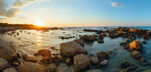 夏季海岸线日落希腊ZakynthosAlykes电离海。