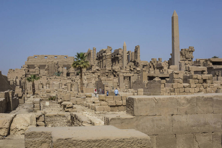 在卢克索的卡纳克神庙的古代遗址。埃及