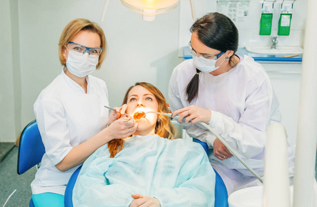牙医 诊所 治疗 医生 牙齿 牙 口腔修复体