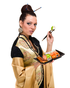 与东方食物传统服饰的女人