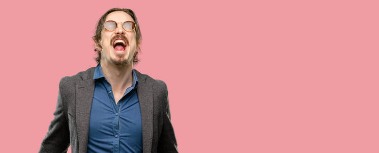 不愉快的手势.烦人的工作让我发疯照片