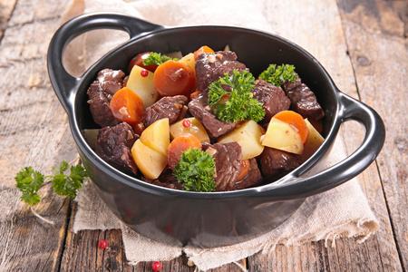 蔬菜炖牛肉图片