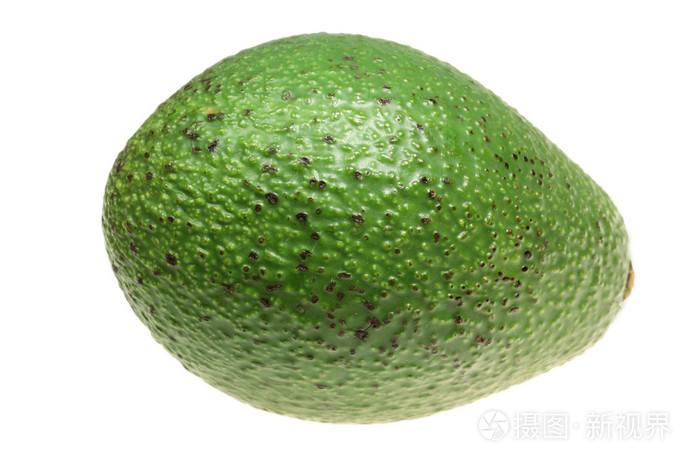 在白色背景上的油梨果实