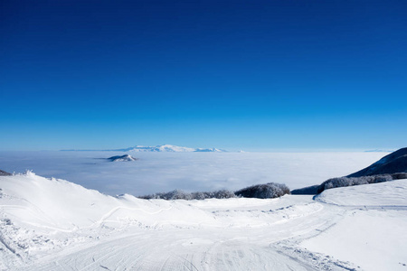 在 Vigla，黄金的滑雪中心，希腊的神奇景观