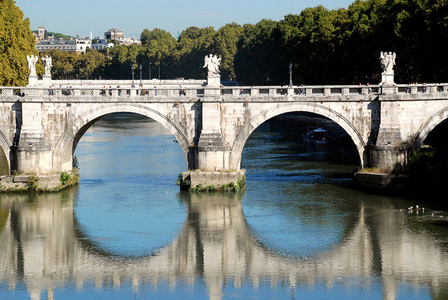 意大利罗马一座桥