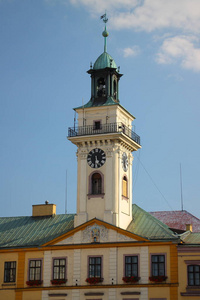 历史上的市政厅在契森 波兰, 西里西亚, 建立于1496年。市政厅的大厦在以后的损伤以后被反复地重建了并且被整顿了由于火或