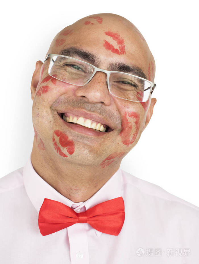 男人脸上的口红印