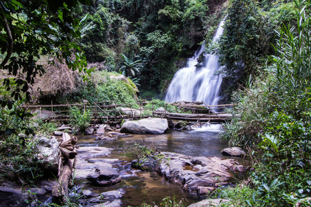 在茵他侬国家公园，清迈泰国 Pha 牍 Sie 瀑布