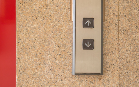 乘客电梯机制和控制按钮的酒店