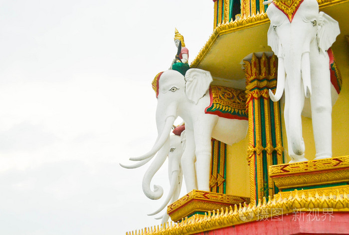 在泰国的大象雕塑历史寺