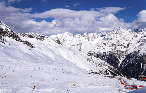 Solden 在奥地利阿尔卑斯山的滑雪胜地