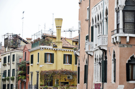 威尼斯典型的威尼斯烟囱的细节