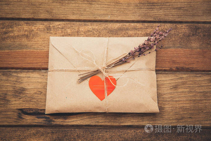 心与干的薰衣草复古信封照片-正版商用图片0nihrq-摄图新视界